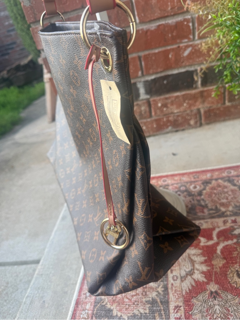 Designer Like Monogram Fashion Handbag - Picture 10 of 10